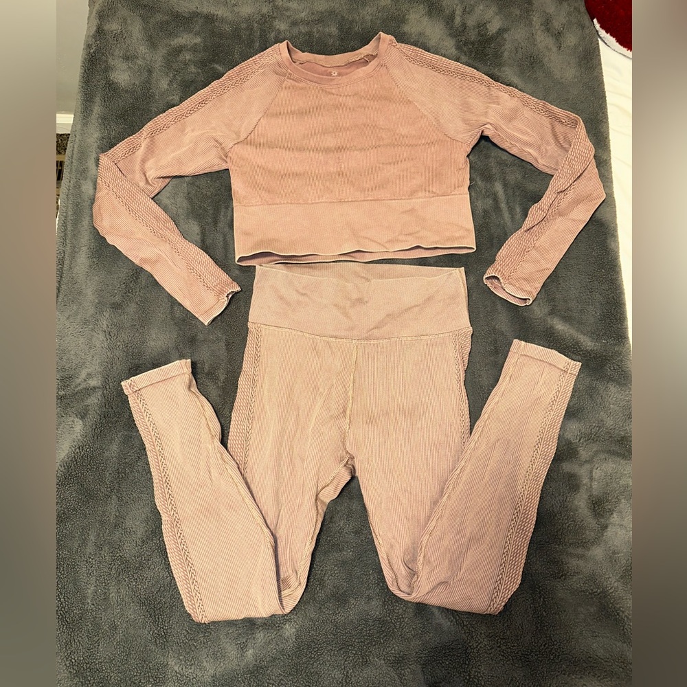 Aerie 2 piece workout set